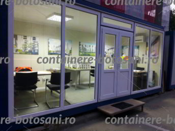 vand container maritim